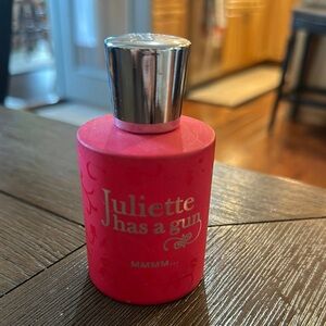 Juliette Has a Gun MMMM….